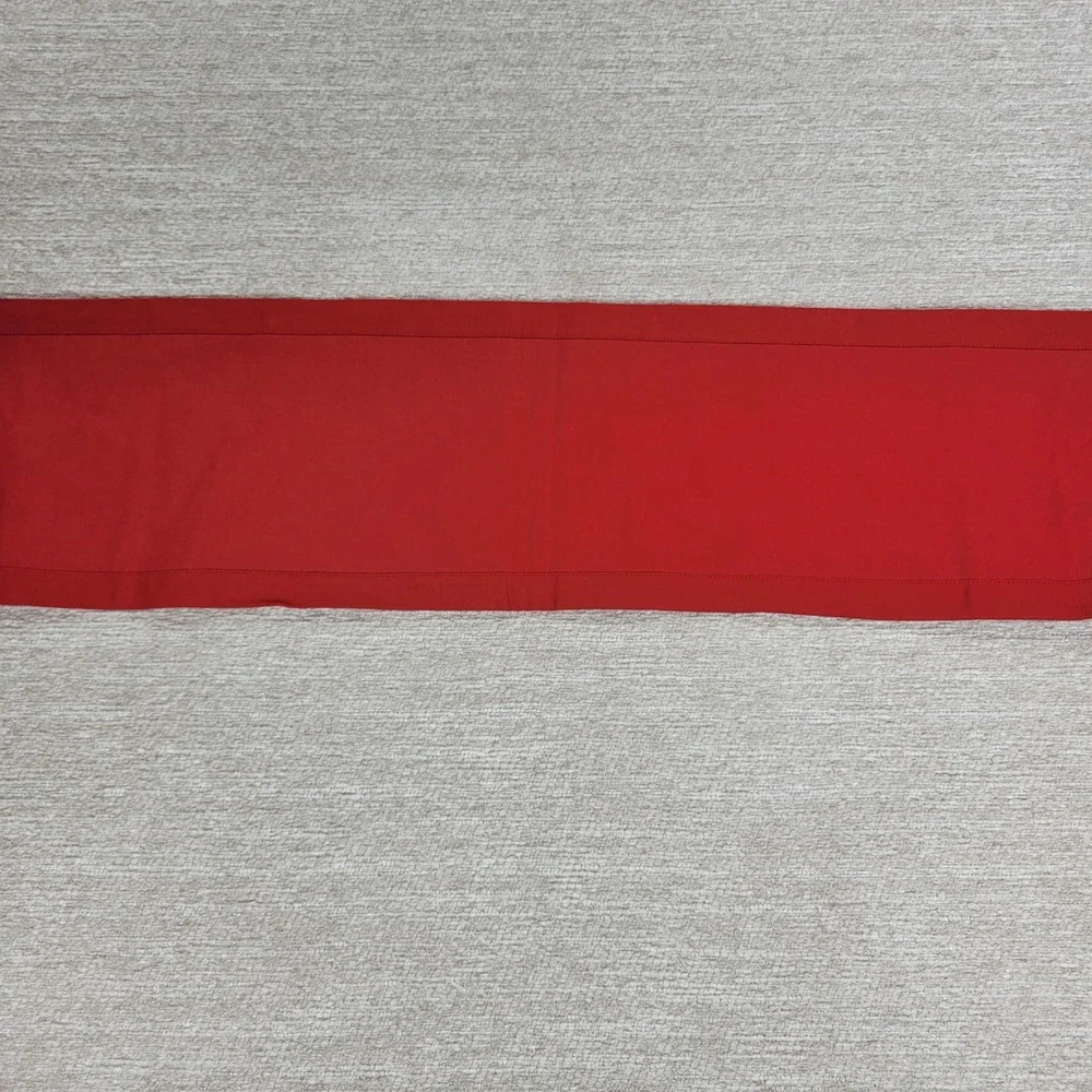 Linum Mistel Table Runner Red Embroidered Mistletoe Vines Holiday Christmas